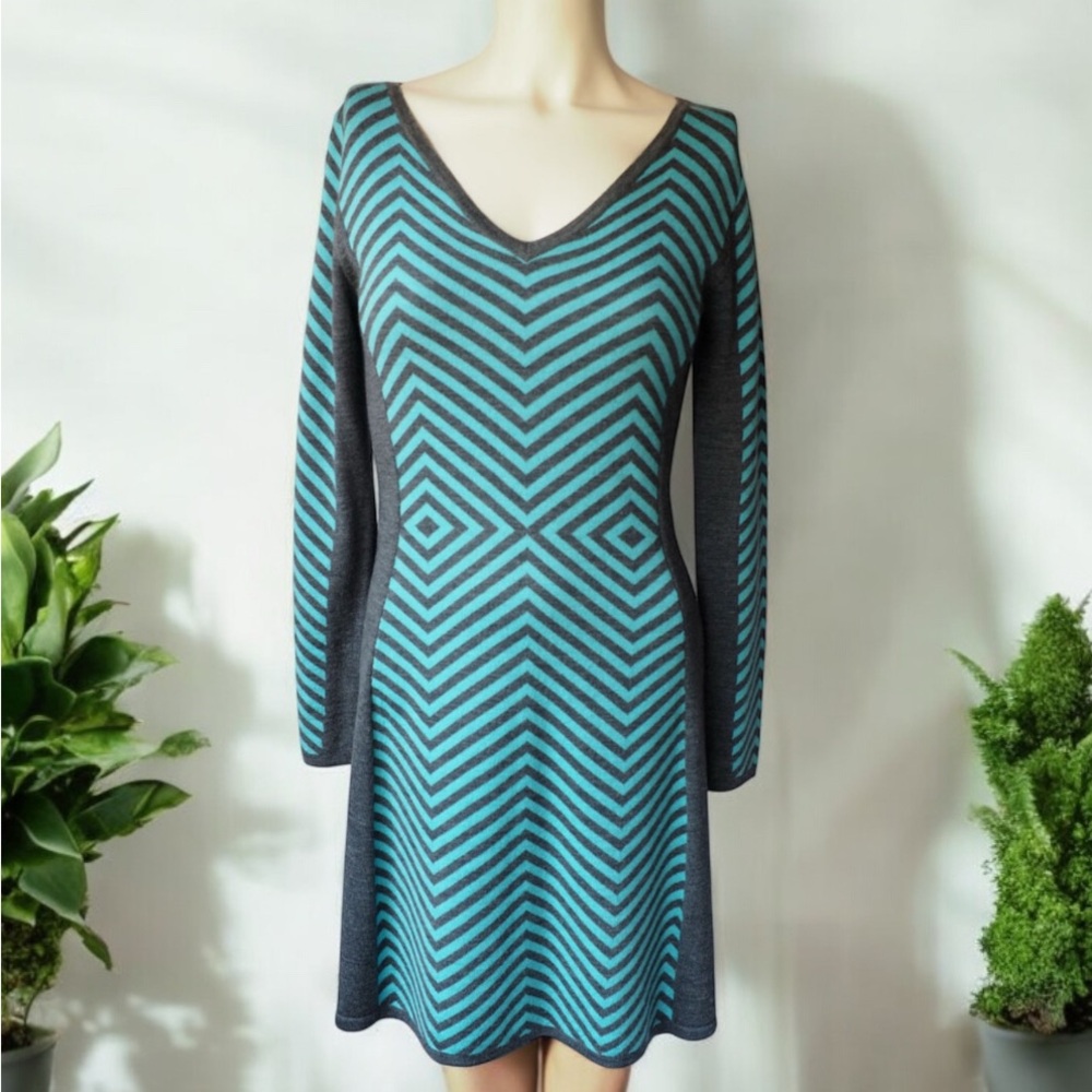Krimson & Klover Sweater Dress Chevron 100% Wool Gray Turquoise Size L